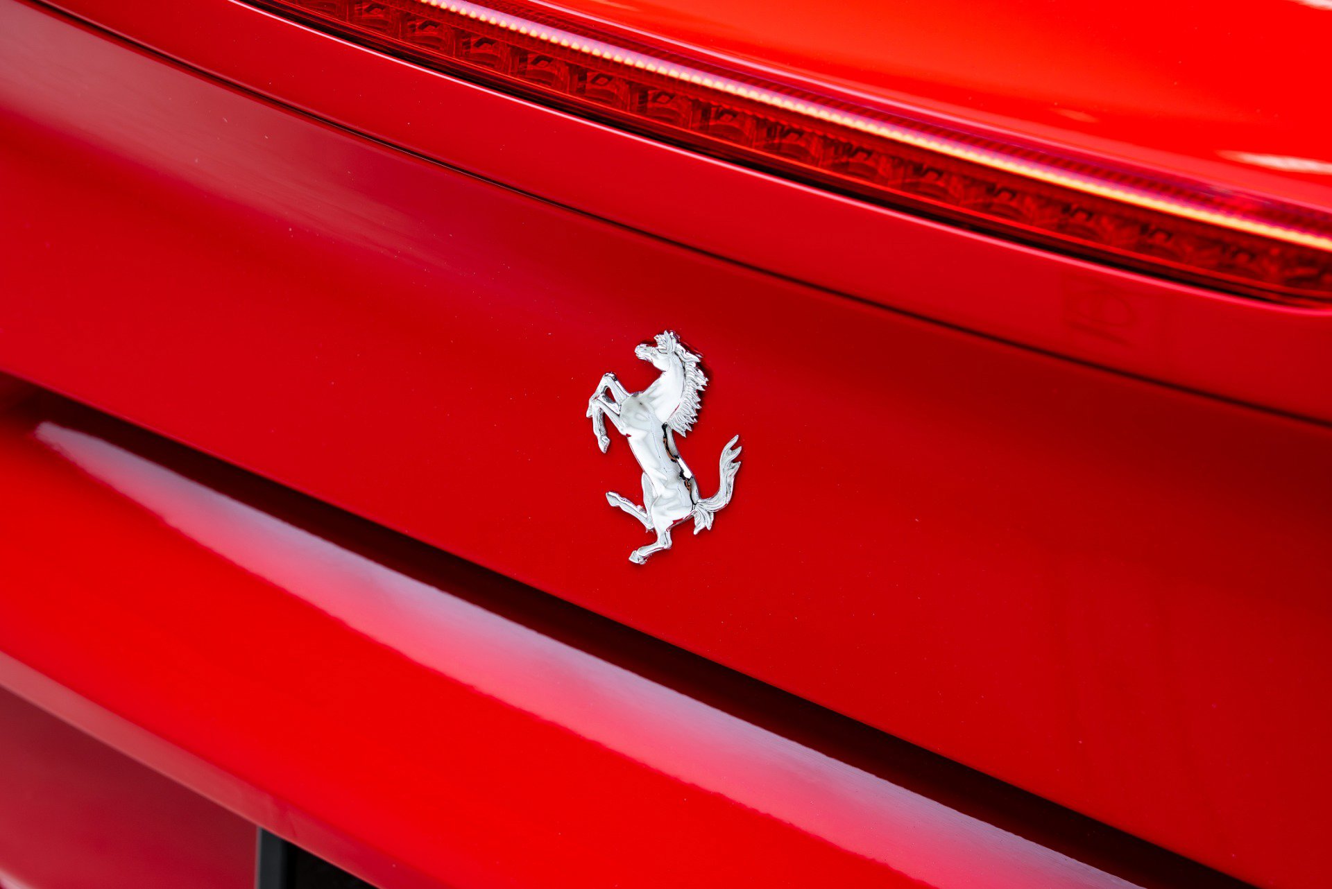 Used 2018 Ferrari 488 GTB image 34