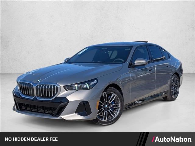 Used 2026 BMW 530i xDrive w/ M Sport Package AWD/4WD image 1