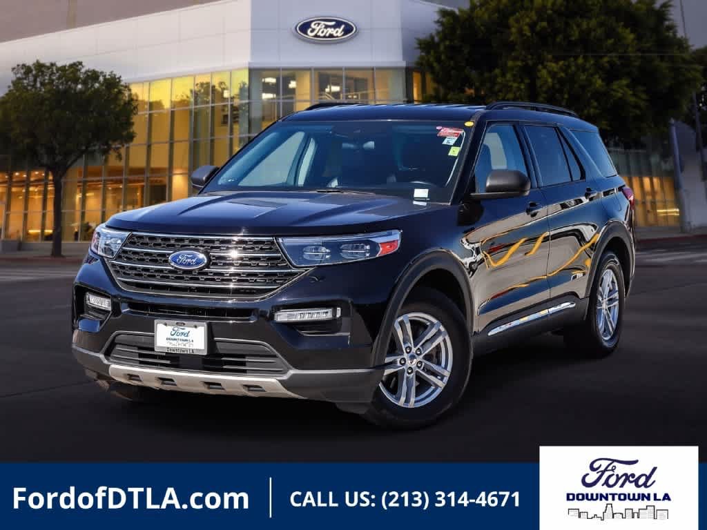 Certified 2022 Ford Explorer XLT w/ Equipment Group 202A RWD image 1