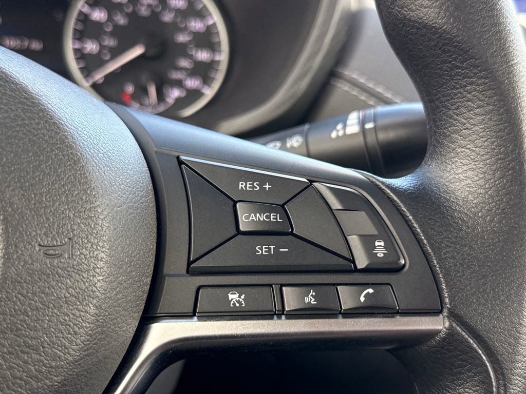 Used 2024 Nissan Sentra SV FWD image 29