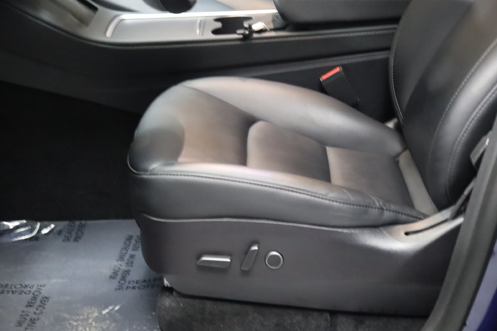 Used 2023 Tesla Model Y Long Range AWD/4WD image 25
