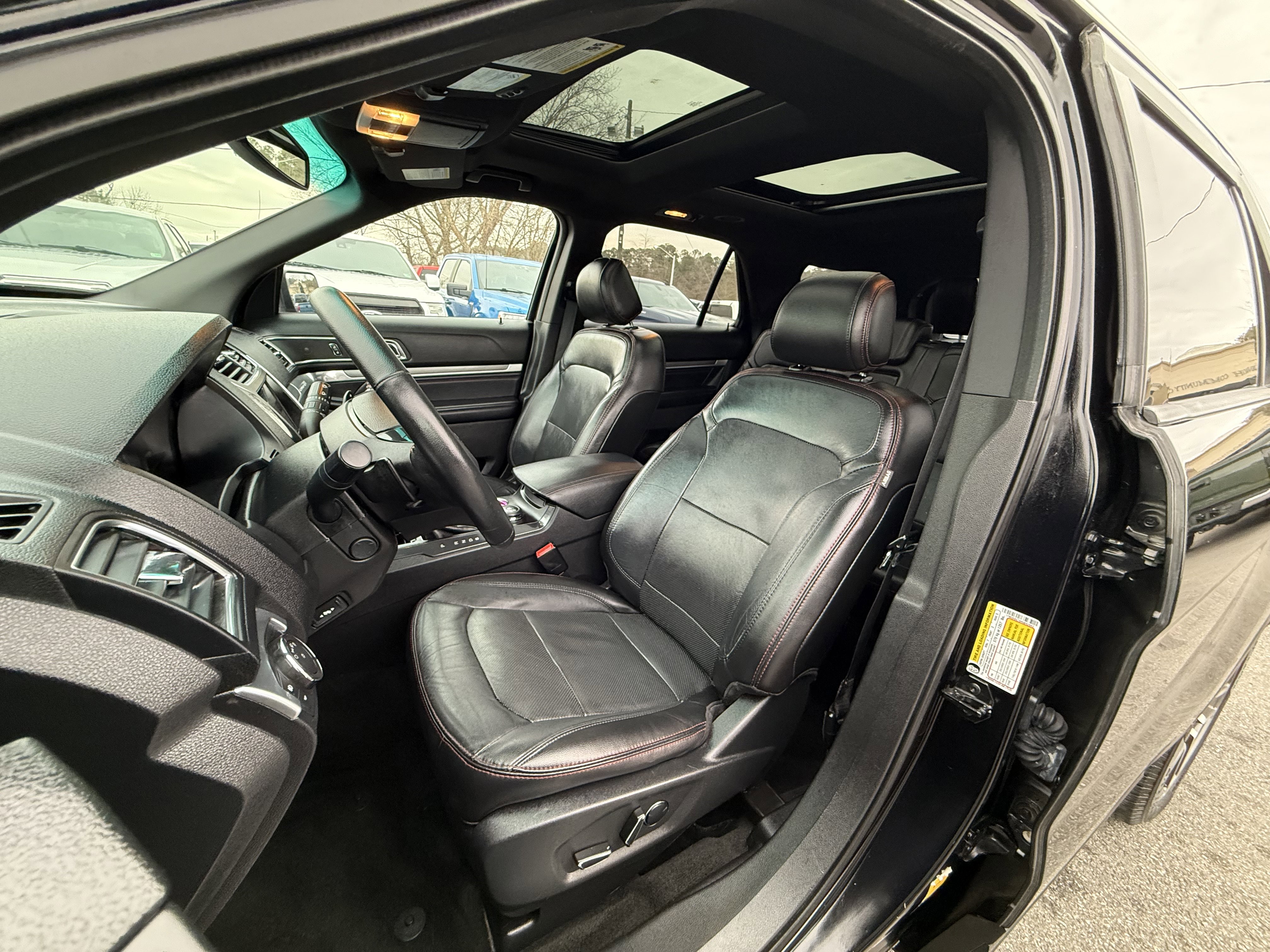 Used 2017 Ford Explorer Sport w/ Equipment Group 401A image 11