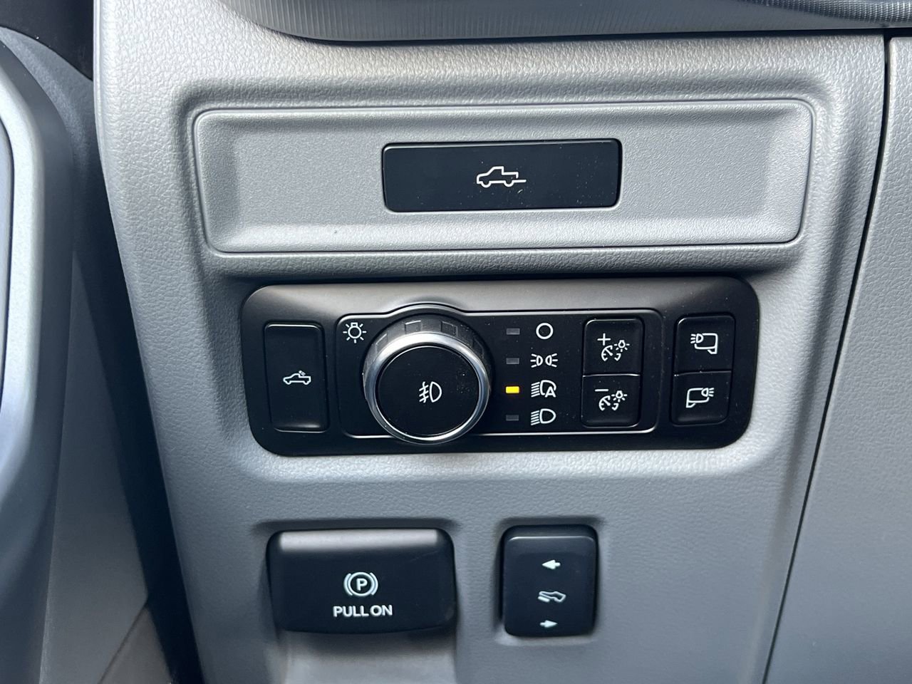 New 2026 Ford F150 Lariat w/ Equipment Group 501A Mid image 18