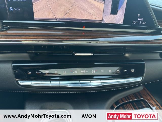 Used 2023 Cadillac Escalade Premium Luxury image 26