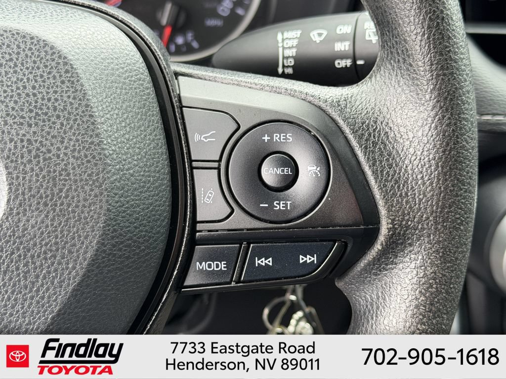 Used 2022 Toyota RAV4 LE FWD image 26