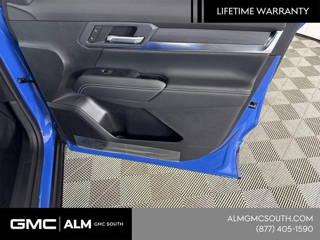 New 2026 GMC Terrain Elevation w/ Elevation Premium Package image 16