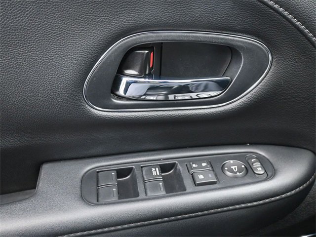 Used 2019 Honda HR-V Touring image 26