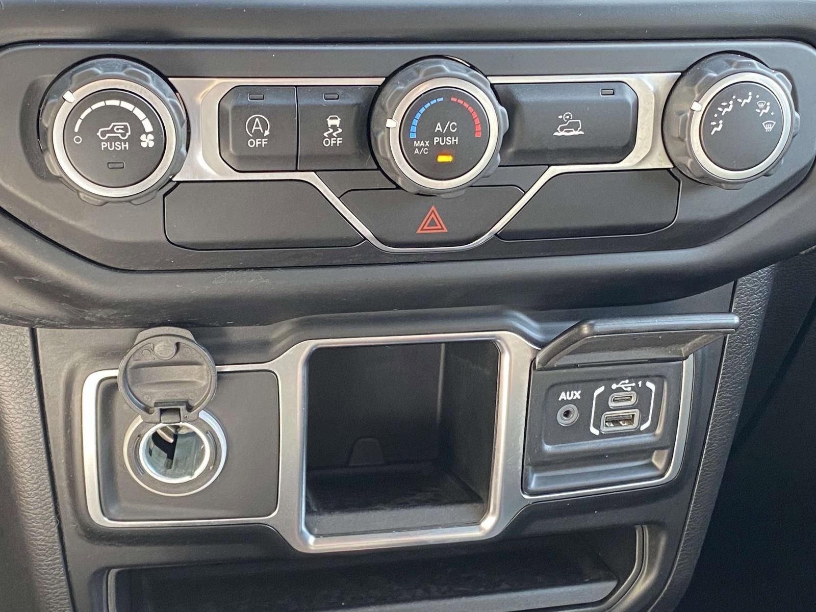Used 2021 Jeep Gladiator Sport w/ Trailer Tow Package AWD/4WD image 28