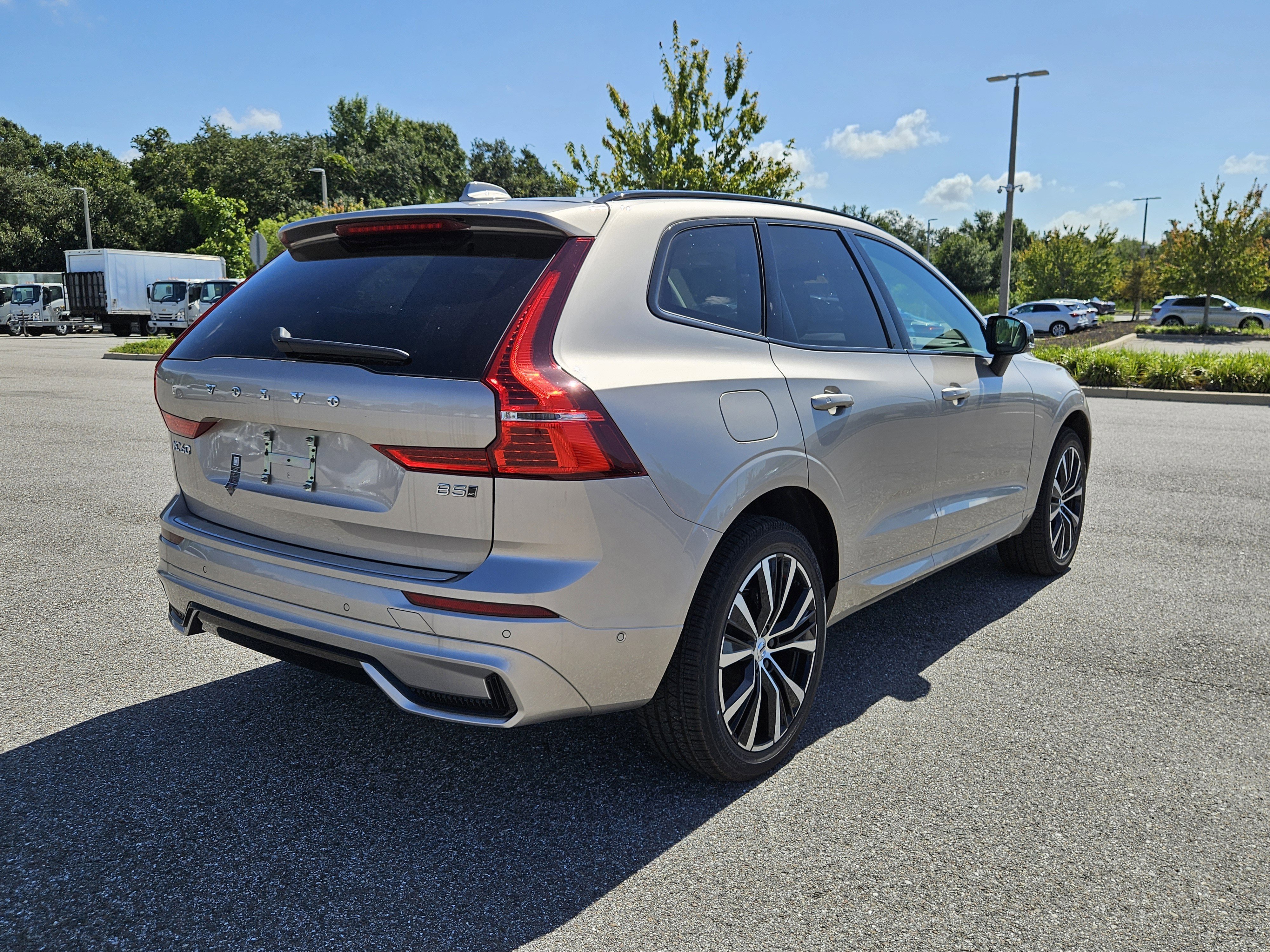 New 2025 Volvo XC60 B5 Plus w/ Protection Package Premier image 7