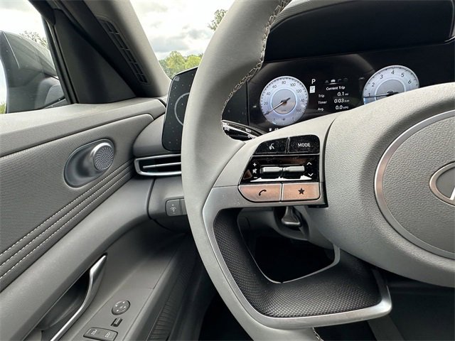 Used 2024 Hyundai Elantra SEL w/ Convenience Package image 26
