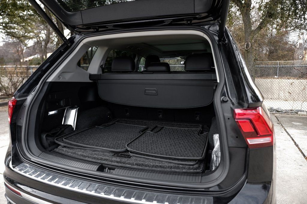 Used 2022 Volkswagen Tiguan SE image 66