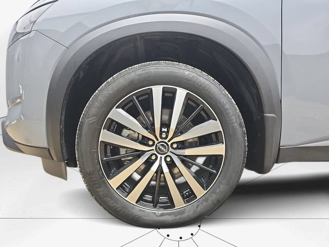 Used 2025 Nissan Pathfinder Platinum w/ Cargo Package FWD image 31