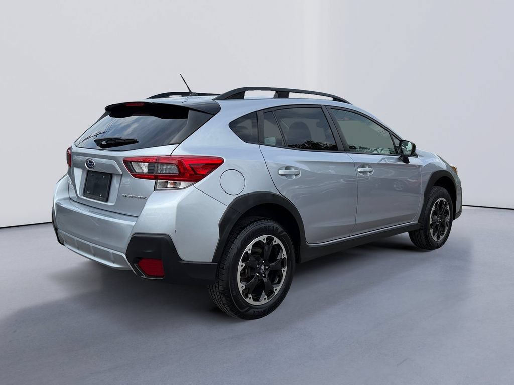 Used 2021 Subaru Crosstrek 2.0i AWD/4WD image 3