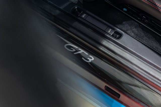 Used 2018 Porsche 911 GT3 RWD image 29
