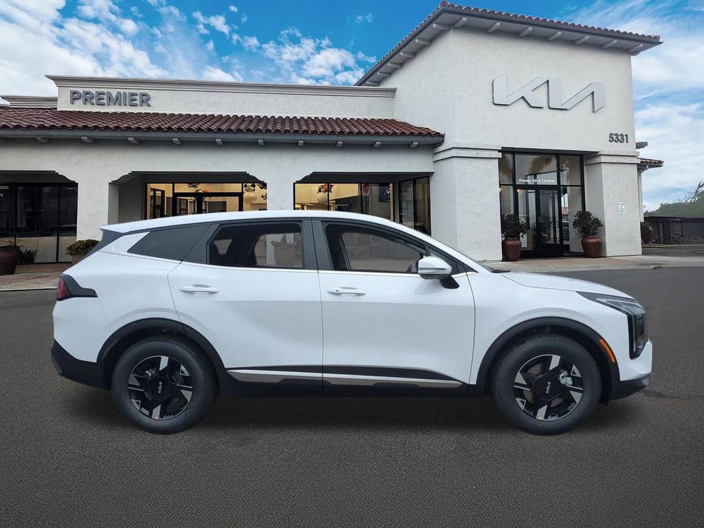 New 2026 Kia Sportage LX w/ LX Convenience Package FWD image 9