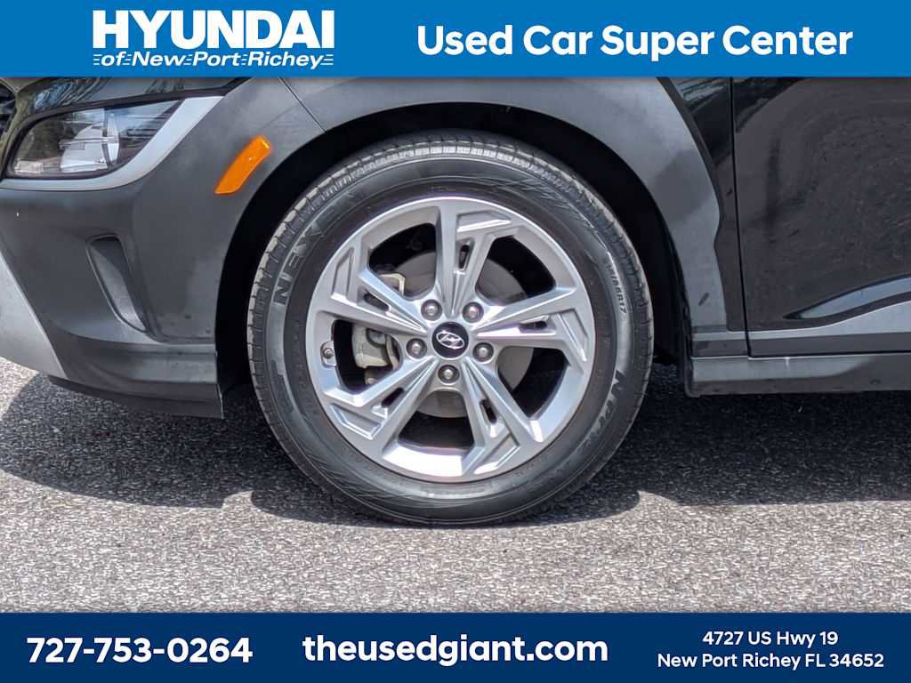 Certified 2022 Hyundai Kona SEL w/ Cargo Package image 10