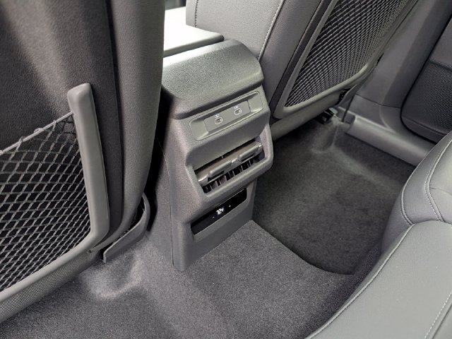 New 2026 Audi Q3 quattro 2.0T AWD/4WD image 13