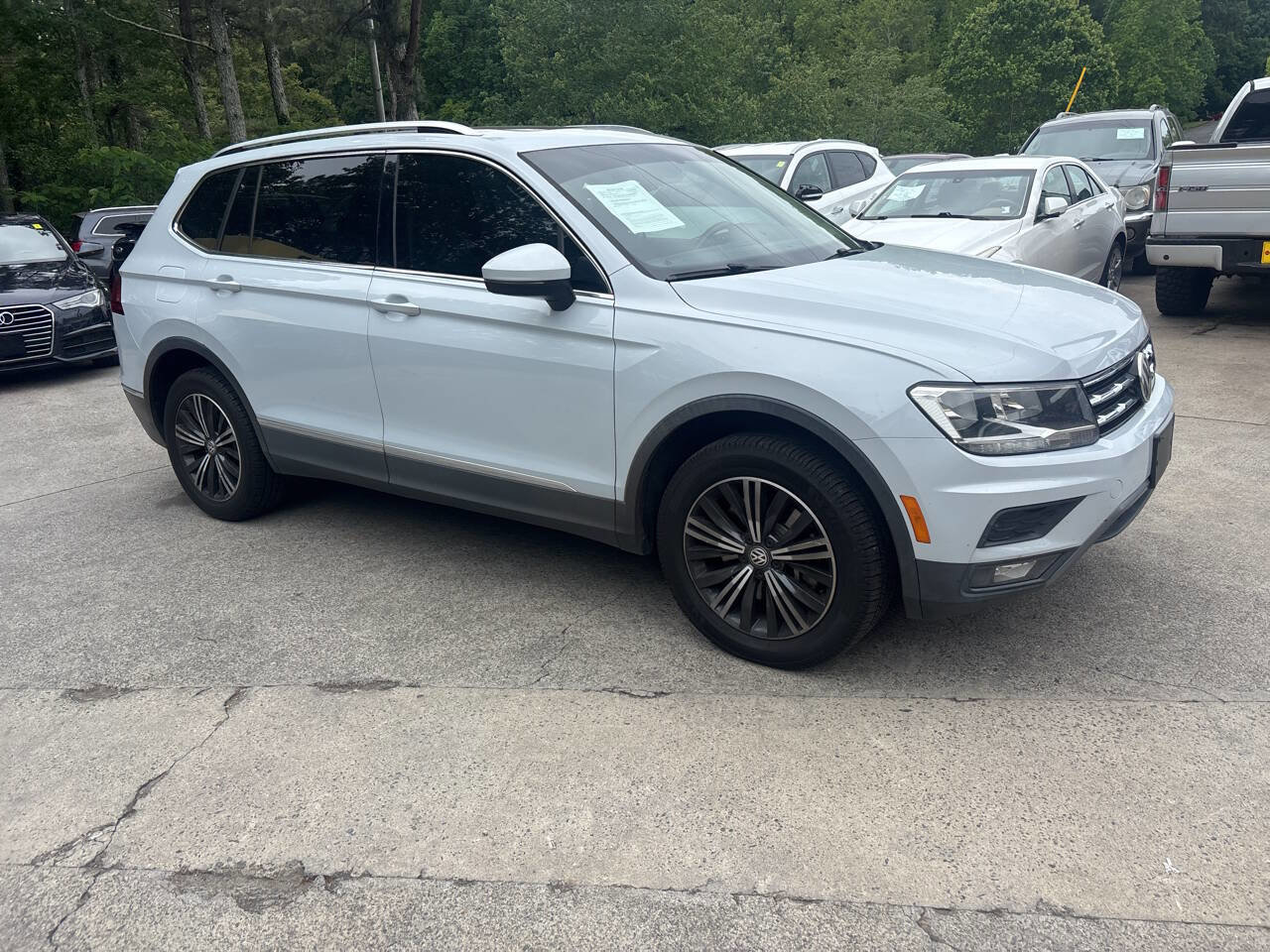 Used 2018 Volkswagen Tiguan SEL AWD/4WD image 5