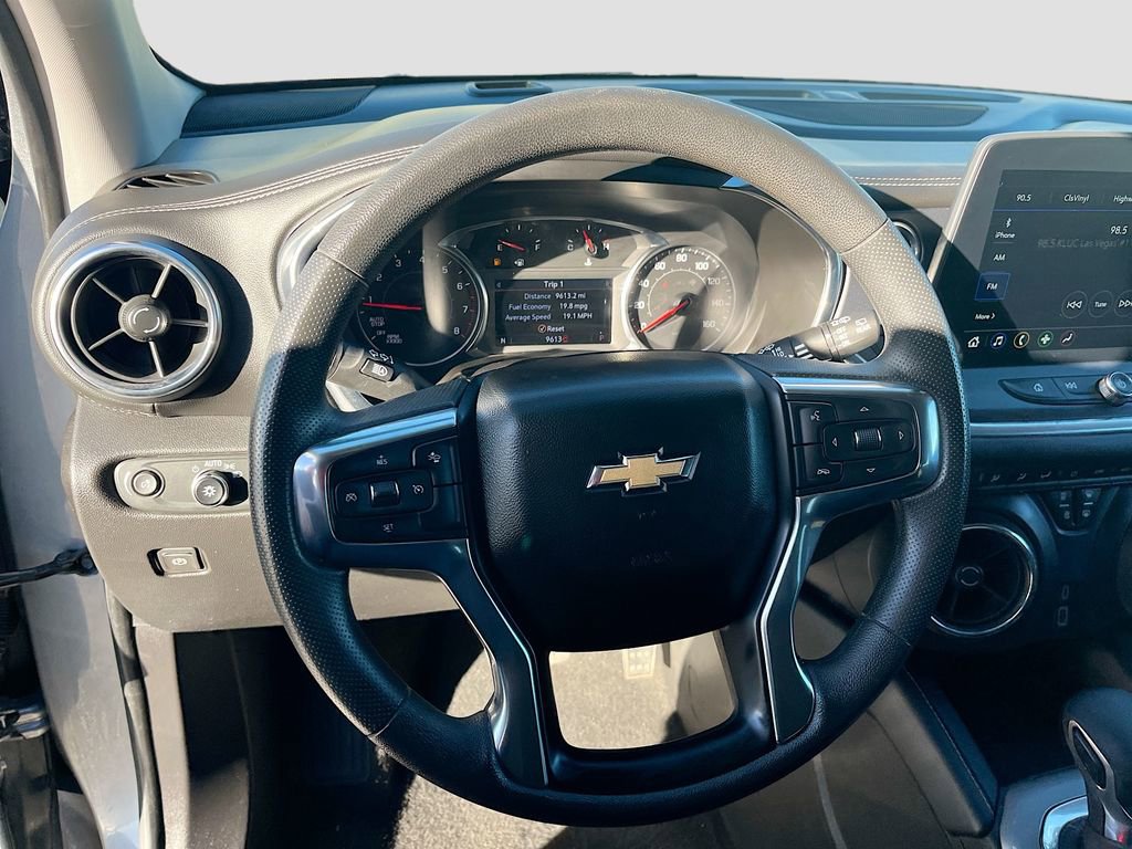 Used 2023 Chevrolet Blazer LT w/ Midnight/Sport Edition image 11
