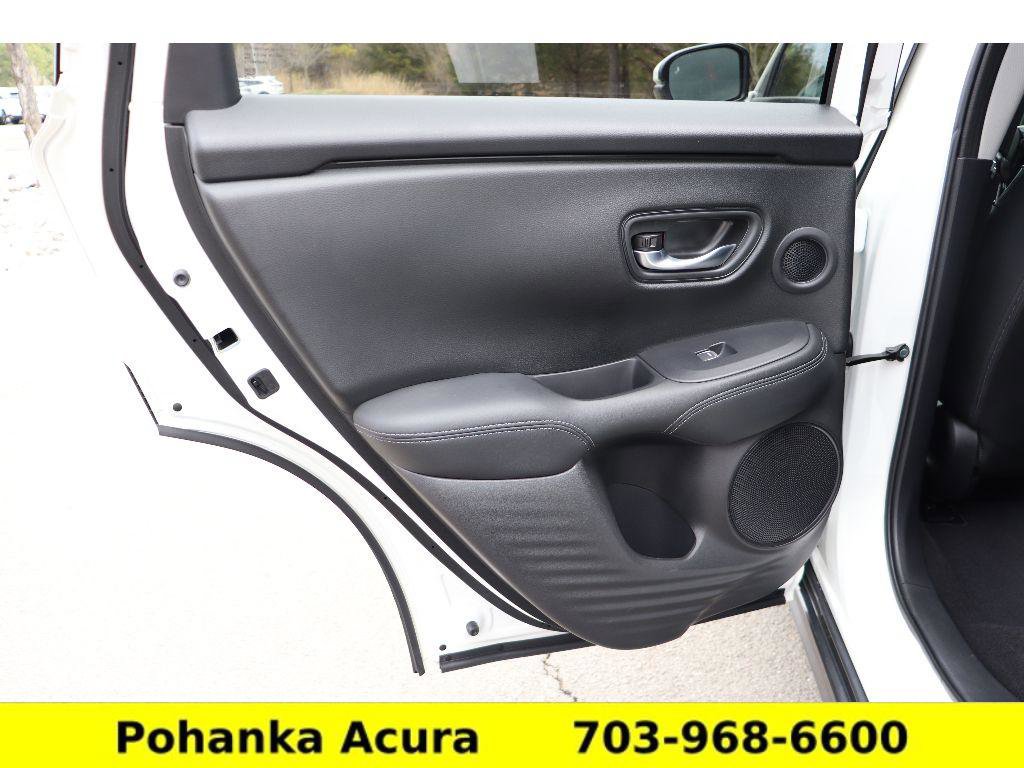 Certified 2025 Acura ADX Base image 29