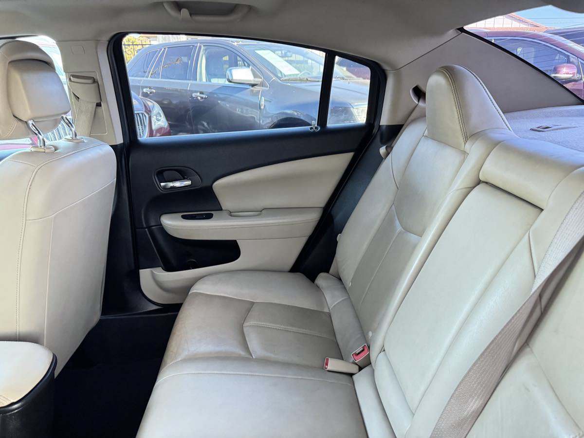 Used 2012 Chrysler 200 Limited FWD image 26