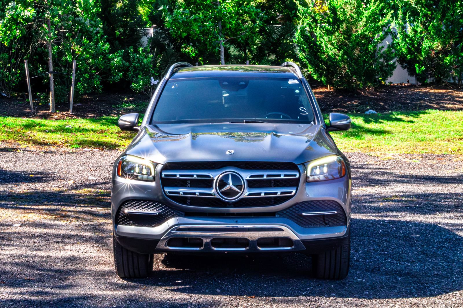 Used 2021 Mercedes-Benz GLS 450 4MATIC image 2