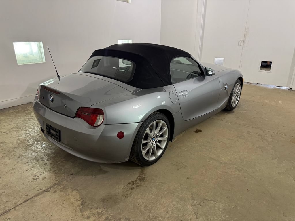 Used 2007 BMW Z4 3.0i RWD image 6