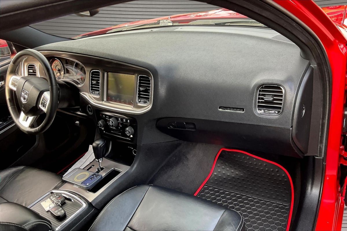 Used 2012 Dodge Charger R/T RWD image 25