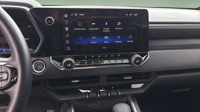 Used 2025 Chevrolet Colorado Trail Boss image 26