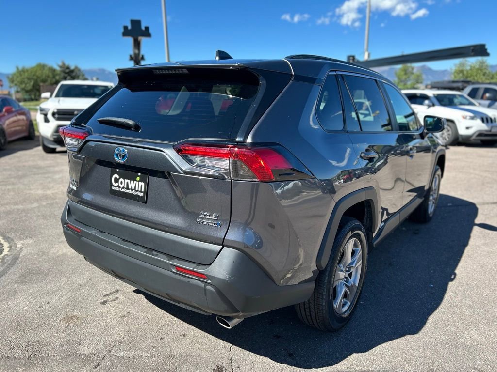 Used 2024 Toyota RAV4 XLE image 9
