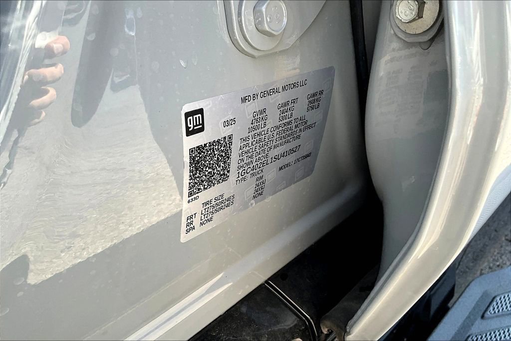 New 2025 Chevrolet Silverado EV RST AWD/4WD image 12