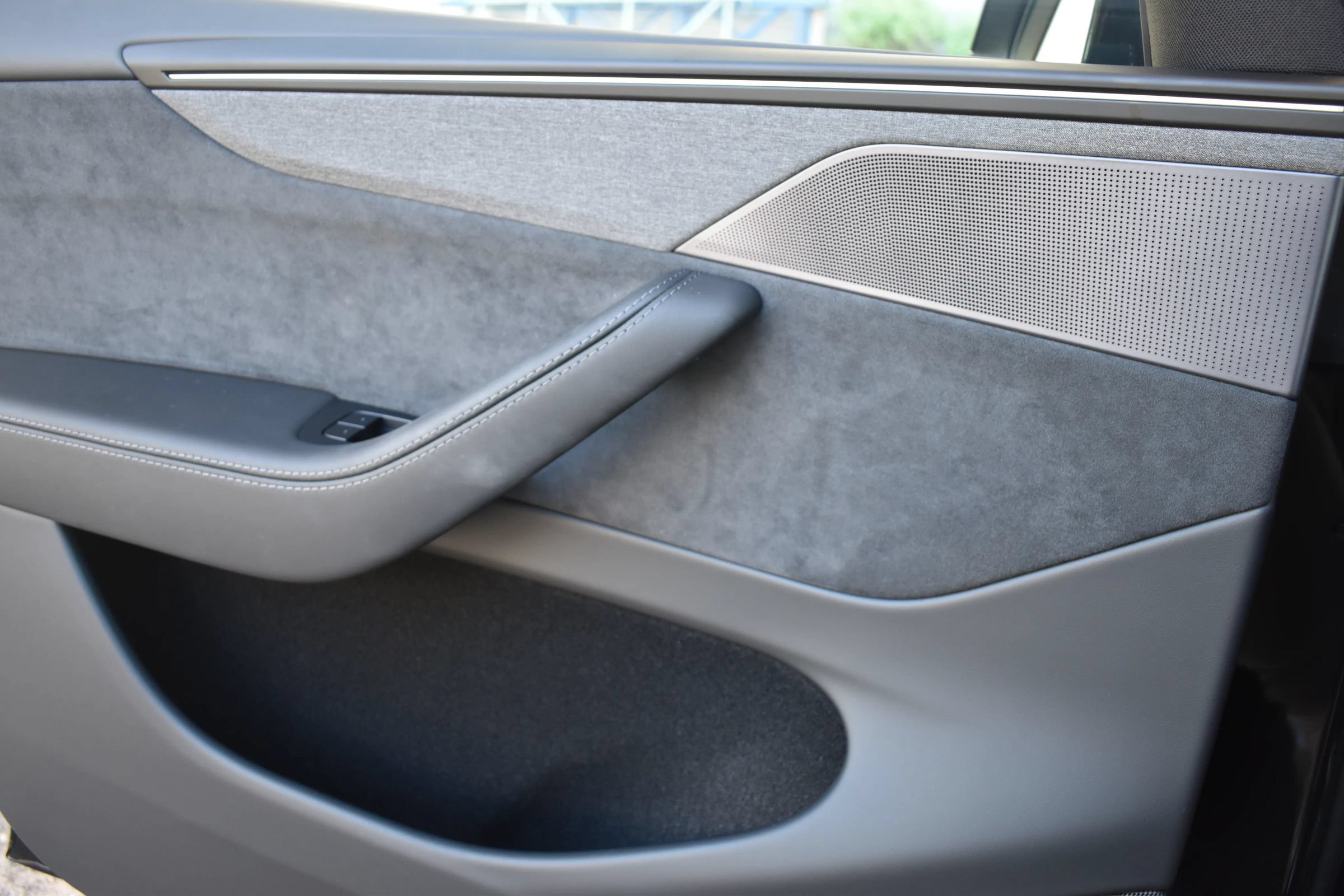 Used 2026 Tesla Model Y Long Range RWD image 17