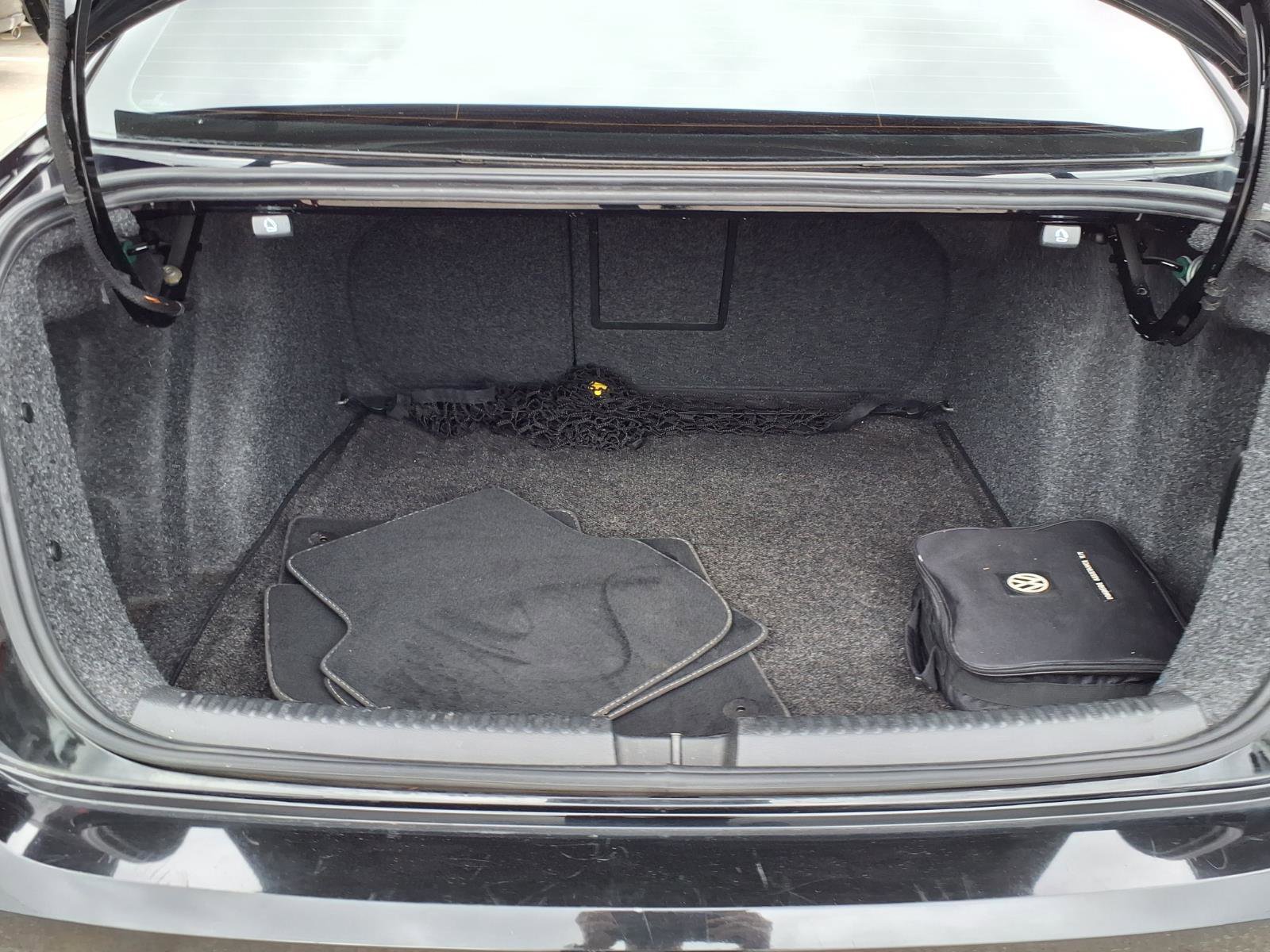 Used 2015 Volkswagen Jetta Sport FWD image 19
