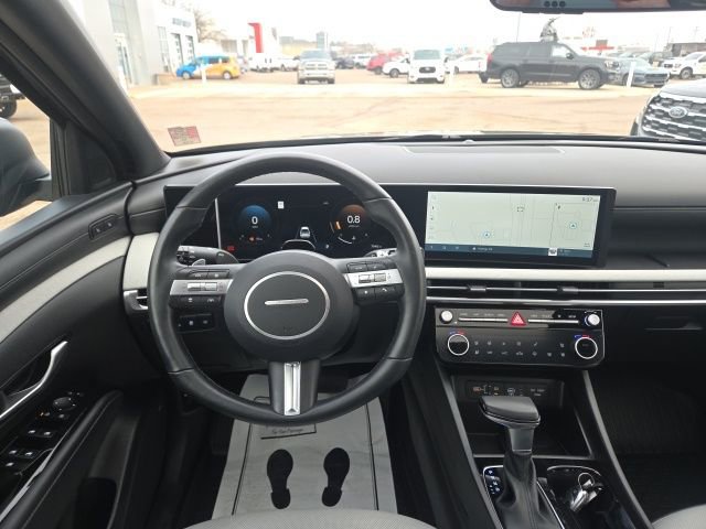 Used 2025 Hyundai Santa Cruz Limited image 26