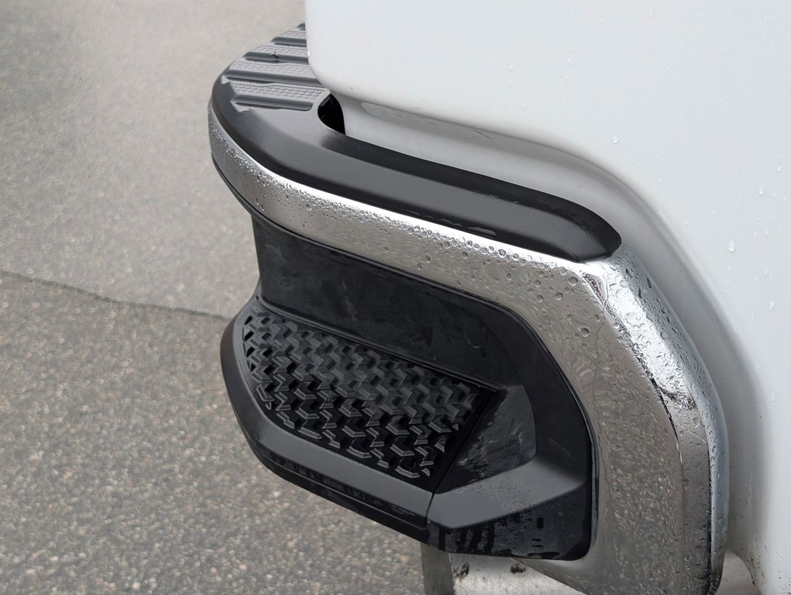 Used 2024 Chevrolet Silverado 2500 LT image 33