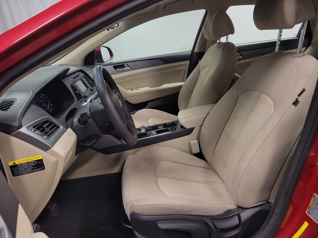 Used 2016 Hyundai Sonata SE FWD image 14