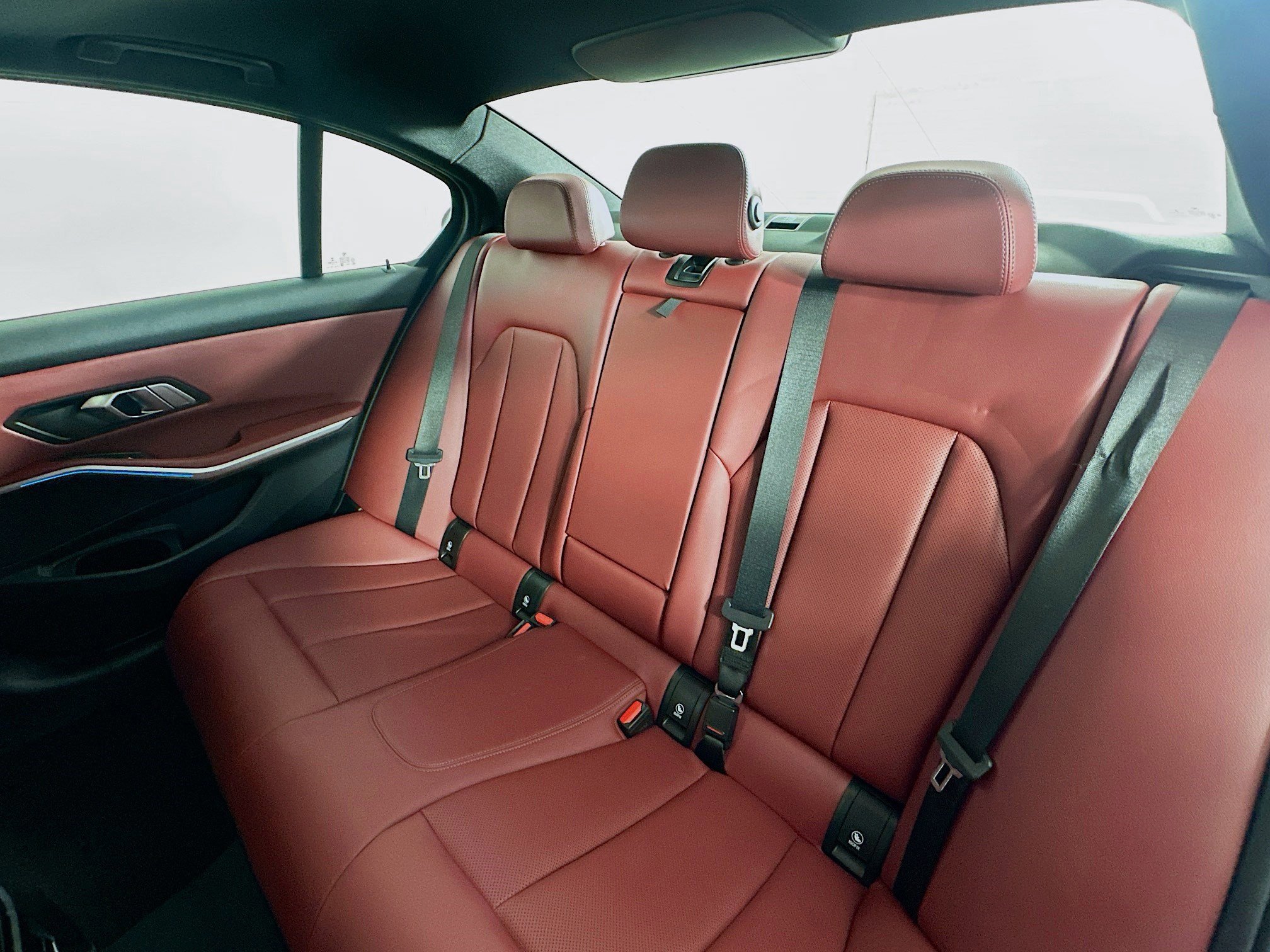 Used 2023 BMW 330e xDrive w/ M Sport Package image 24