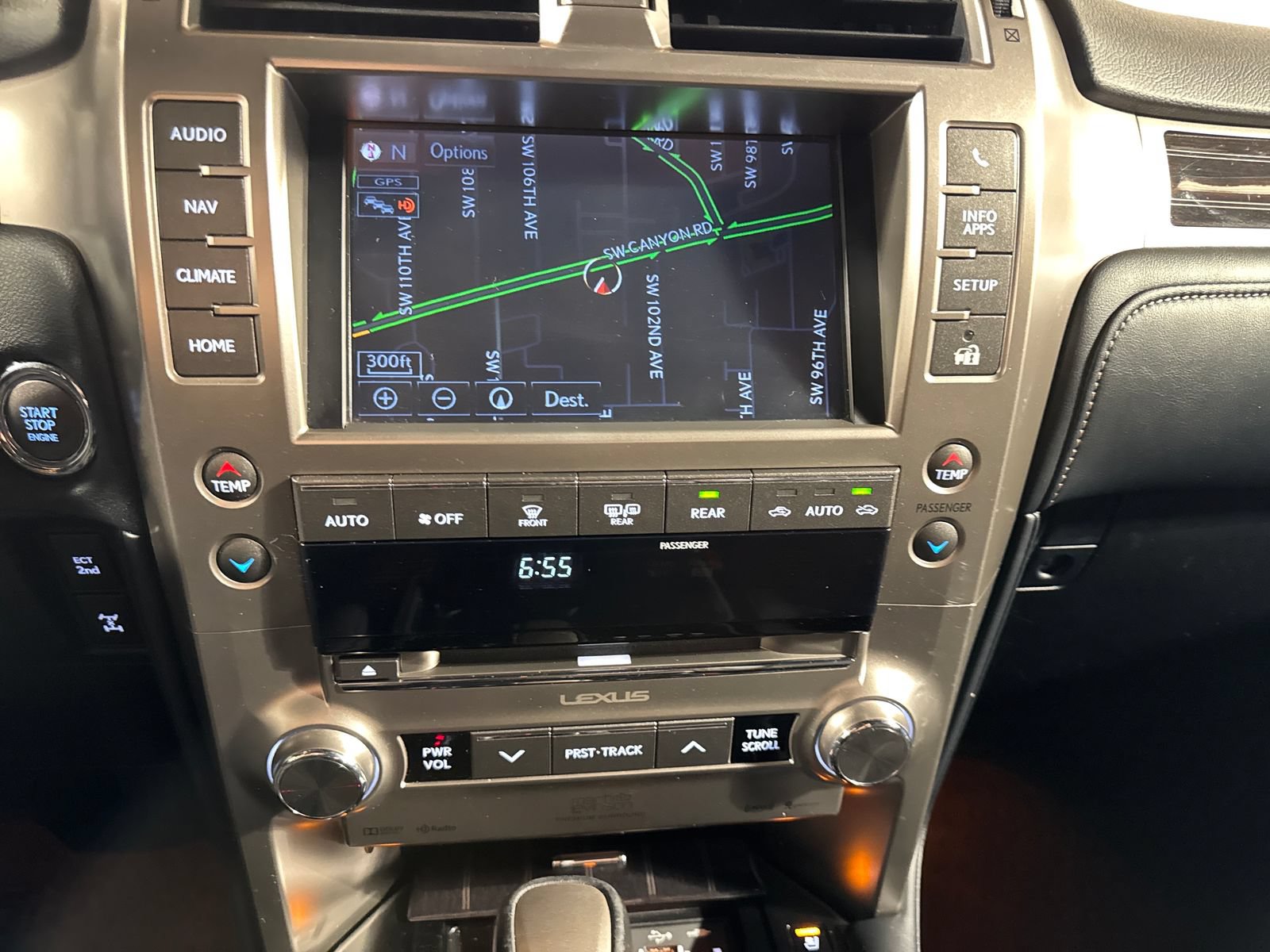 Used 2021 Lexus GX 460 Premium w/ Accessory Package AWD/4WD image 23