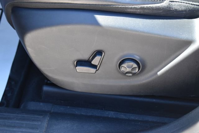 Used 2019 Jeep Cherokee Trailhawk w/ Cold Weather Group image 14