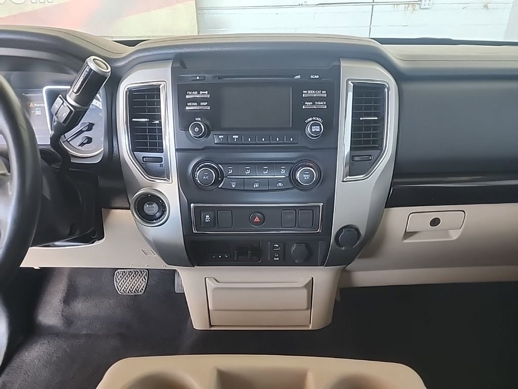 Used 2016 Nissan Titan SV RWD image 19