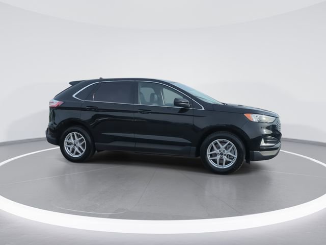 Used 2024 Ford Edge SEL image 9