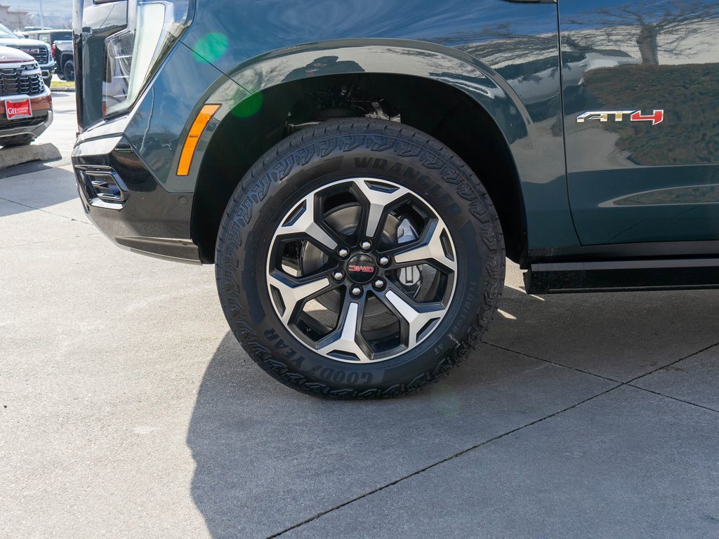 New 2026 GMC Yukon XL AT4 w/ AT4 Premium Plus Package image 32