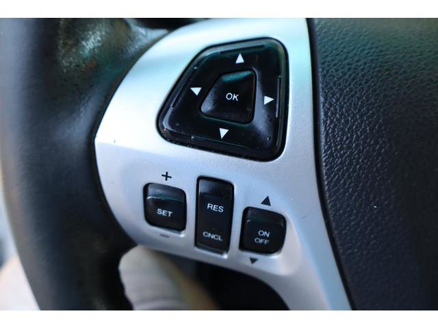 Used 2013 Ford Explorer XLT image 11