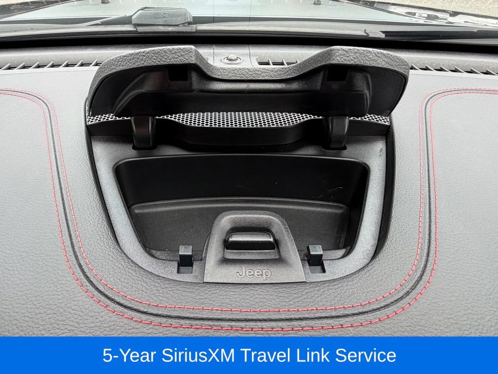 Used 2021 Jeep Cherokee Trailhawk w/ Sun, Sound & Nav Group AWD/4WD image 31