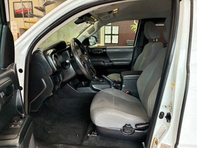 Used 2019 Toyota Tacoma SR RWD image 12