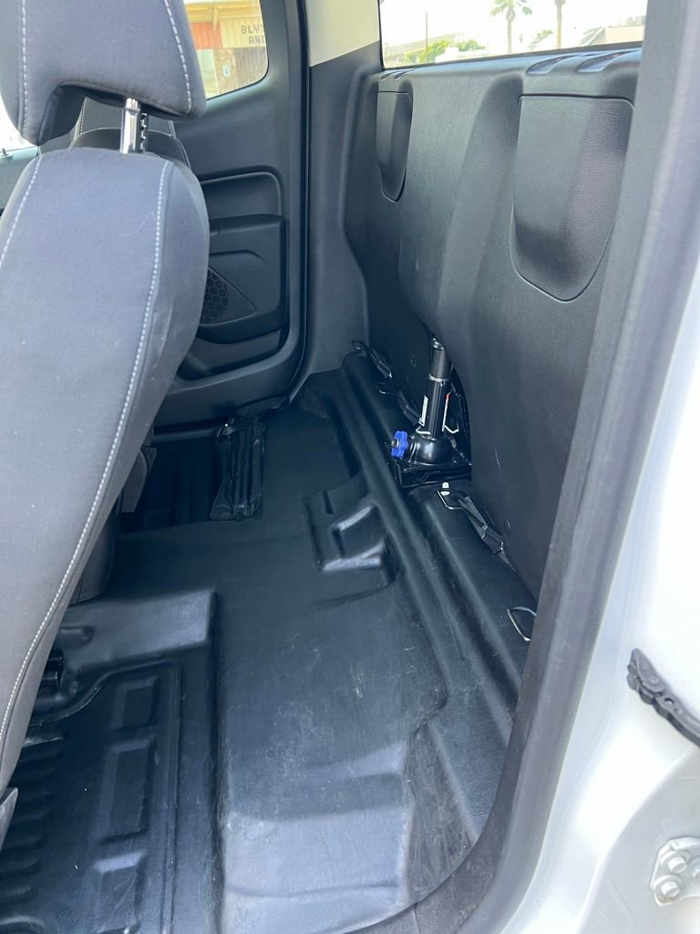Used 2022 Chevrolet Colorado LT w/ Fleet Safety Package RWD image 19