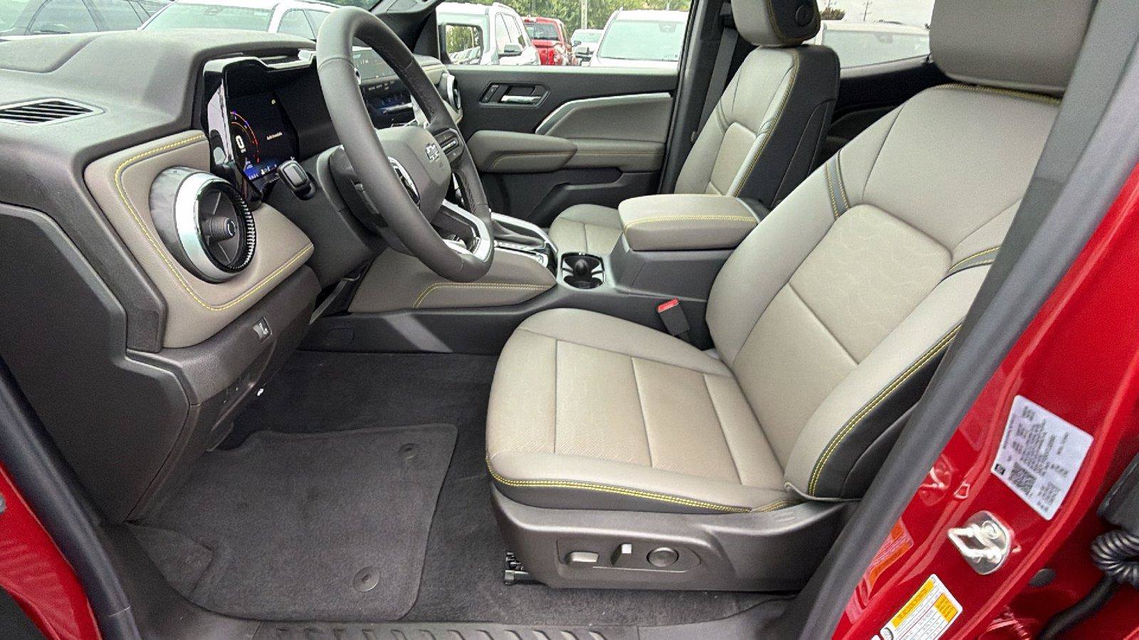 New 2026 Chevrolet Colorado ZR2 w/ Technology Package AWD/4WD image 17