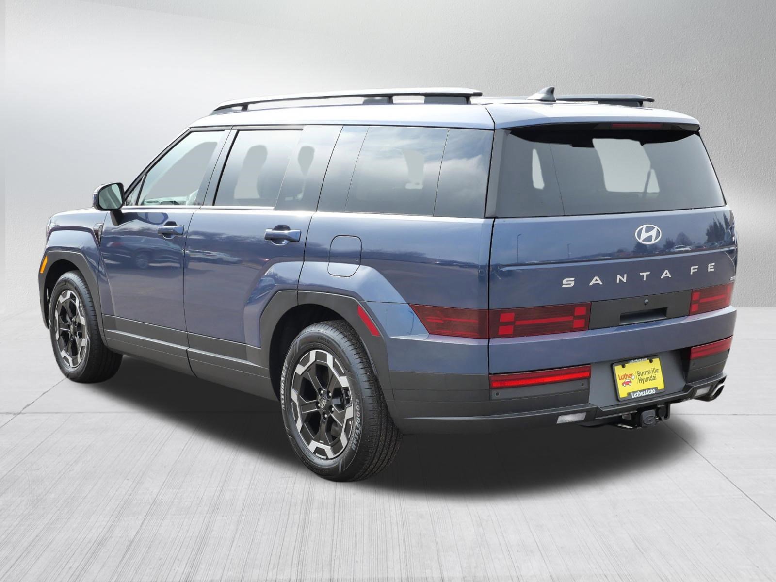 Certified 2026 Hyundai Santa Fe SEL w/ Tow & Go Package image 5