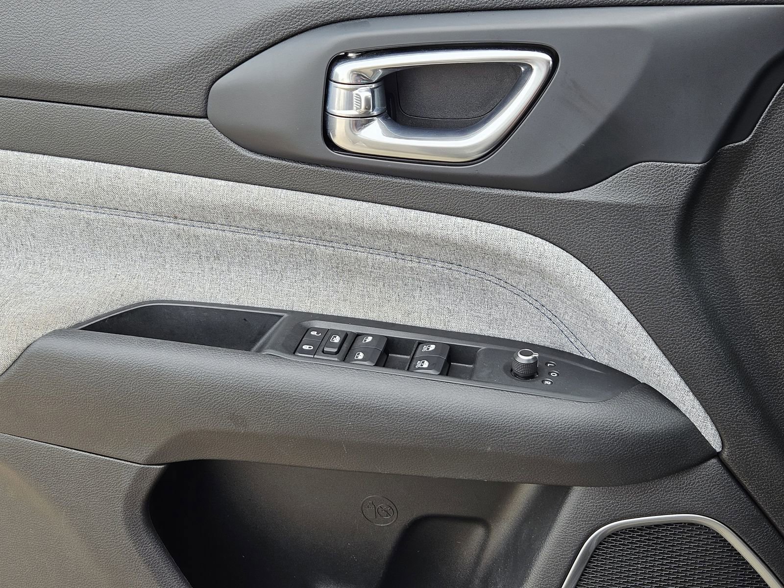 Used 2022 Jeep Compass Latitude image 30