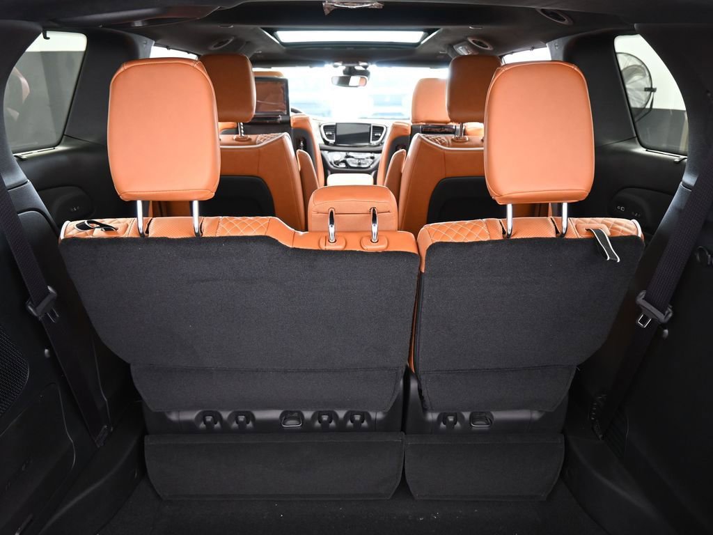 New 2026 Chrysler Pacifica Pinnacle image 43